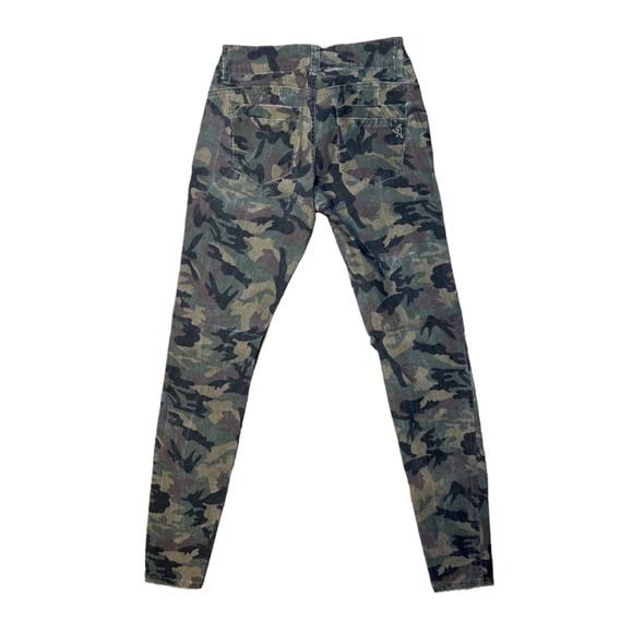 VIP Army Print Jeggings - Picture 2 of 7